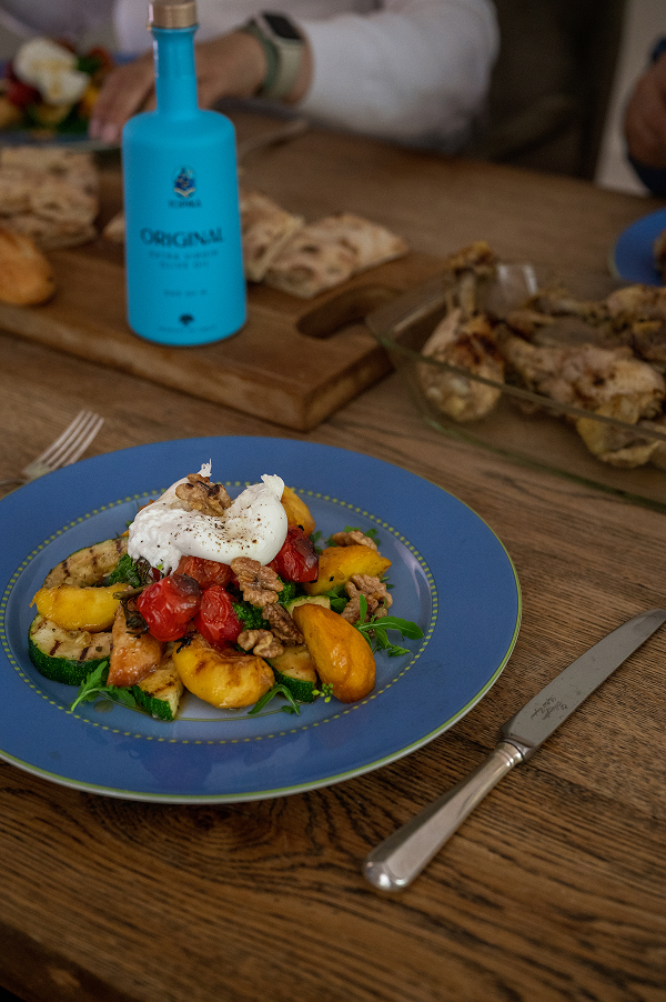 Burrata salade met gegrilde perzik